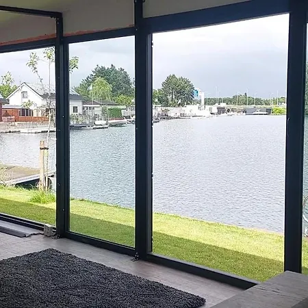 Lakeside Wevelgem Exterior photo