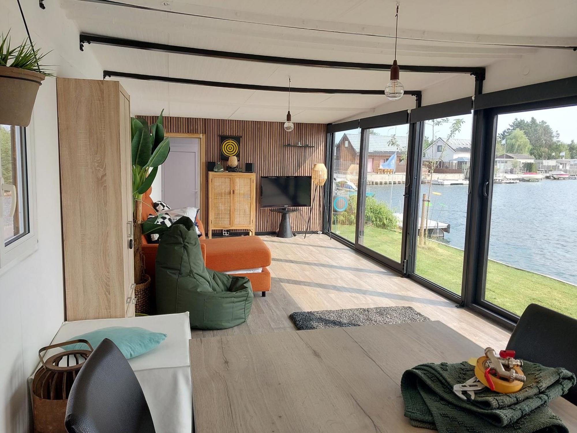 Holiday home Lakeside *